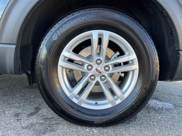 used 2023 Ford Explorer car, priced at $35,000