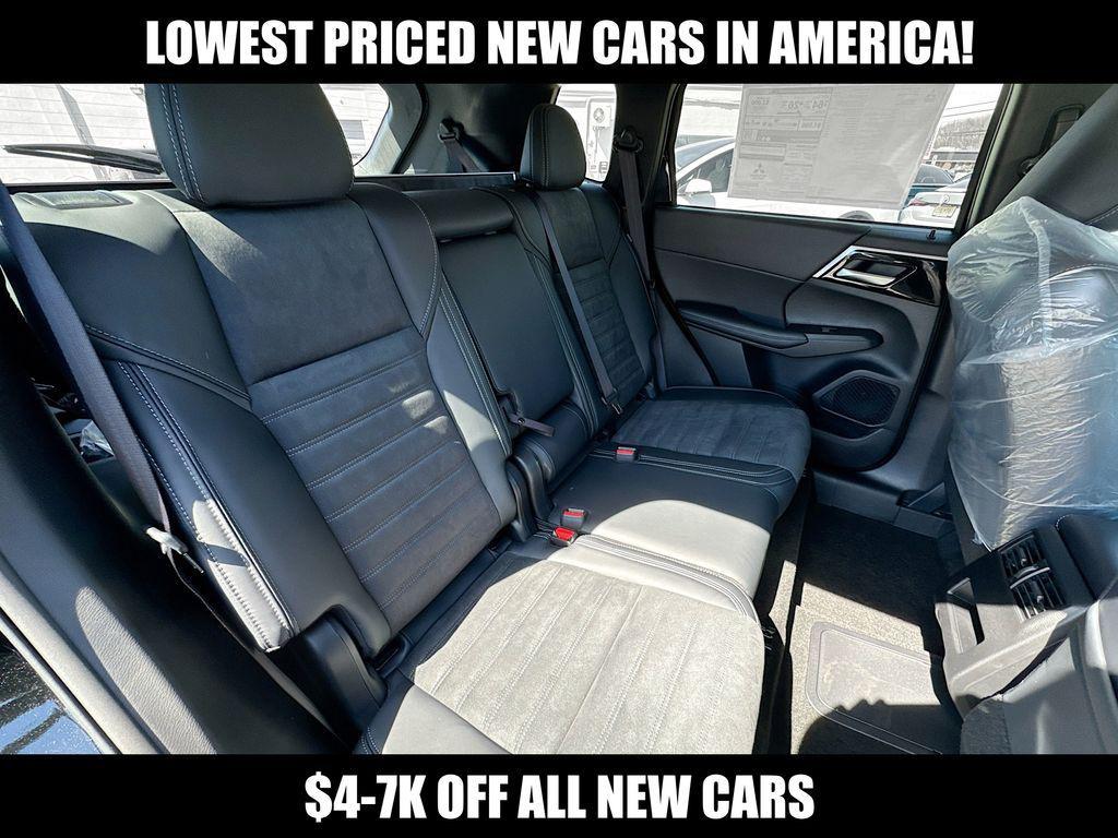 new 2025 Mitsubishi Outlander car, priced at $37,500