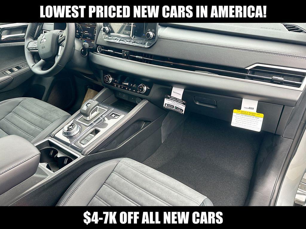new 2025 Mitsubishi Outlander car, priced at $48,215