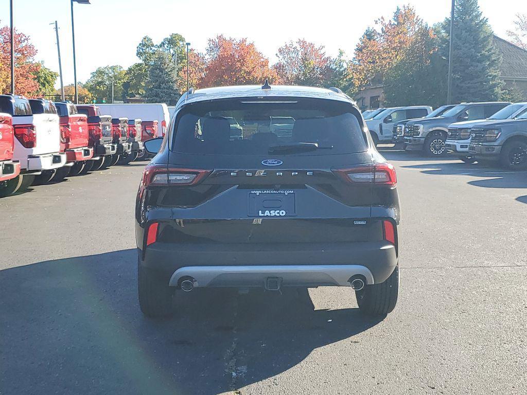 new 2026 Ford Escape PHEV car, priced at $34,326