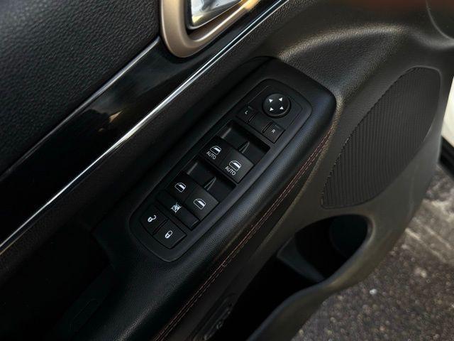 used 2016 Jeep Grand Cherokee car, priced at $13,500