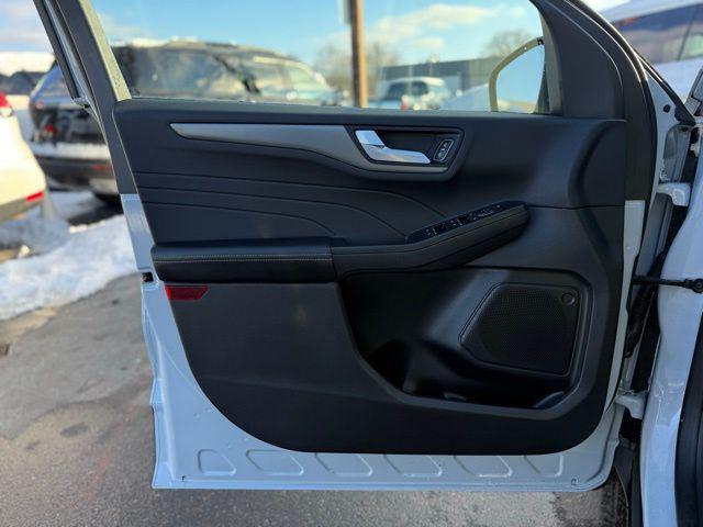 used 2025 Ford Escape PHEV car, priced at $29,500