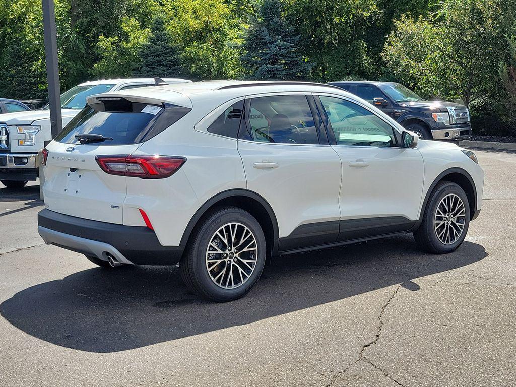 new 2025 Ford Escape PHEV car, priced at $34,364