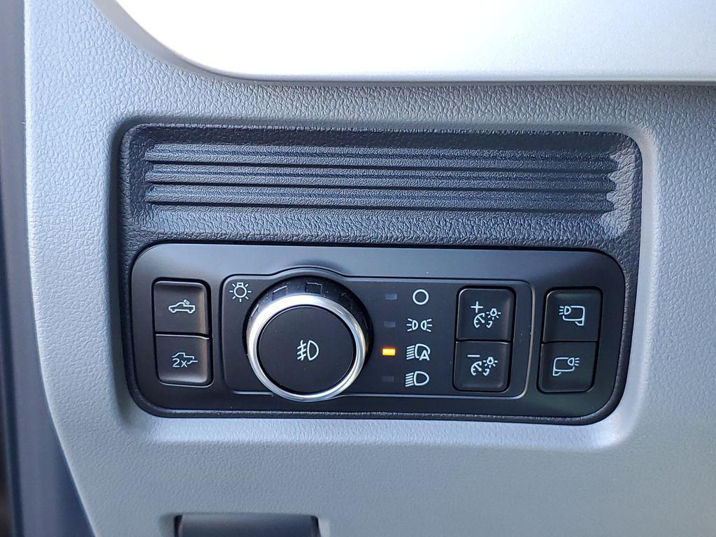 new 2025 Ford F-150 car, priced at $52,817