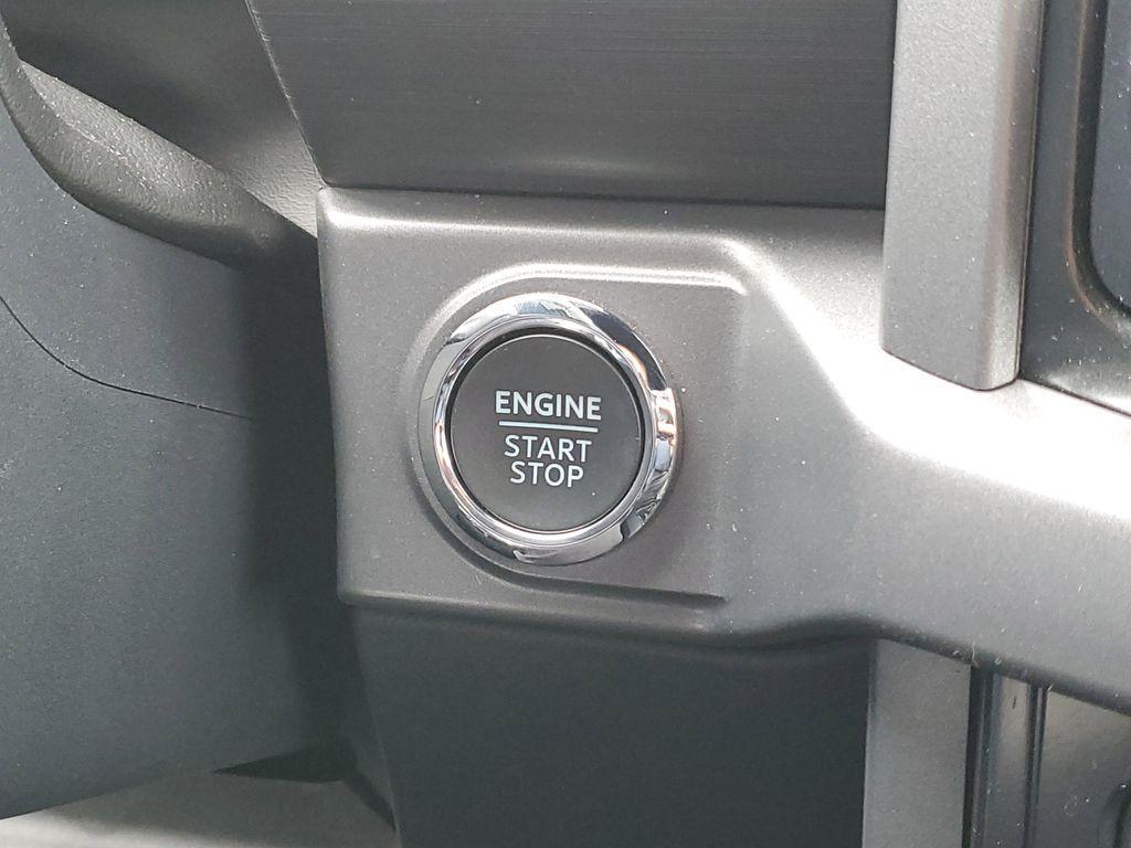 new 2025 Ford F-150 car, priced at $51,865