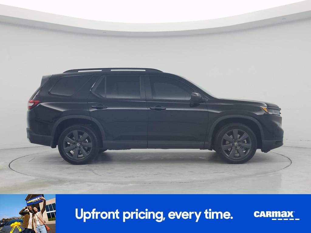used 2025 Honda Pilot car, priced at $37,998
