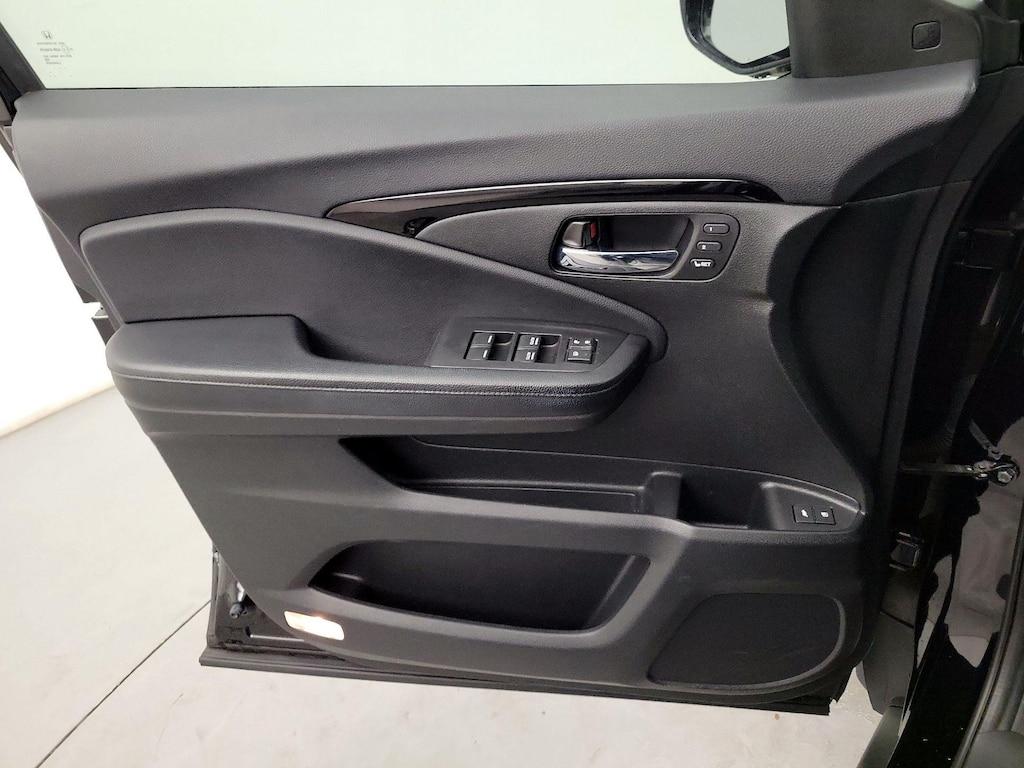 used 2017 Honda Pilot car, priced at $22,998