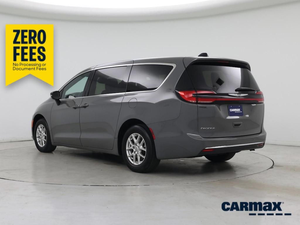used 2025 Chrysler Pacifica car, priced at $28,998