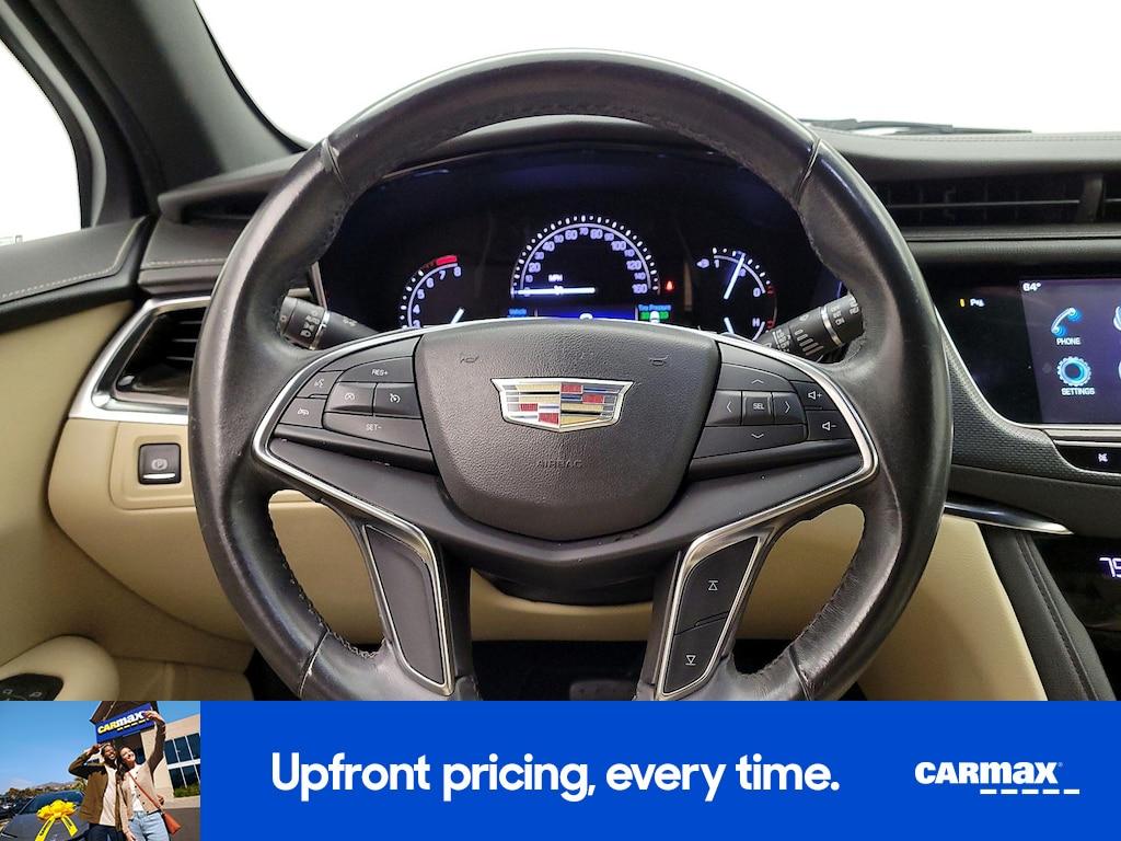 used 2017 Cadillac XT5 car, priced at $17,998