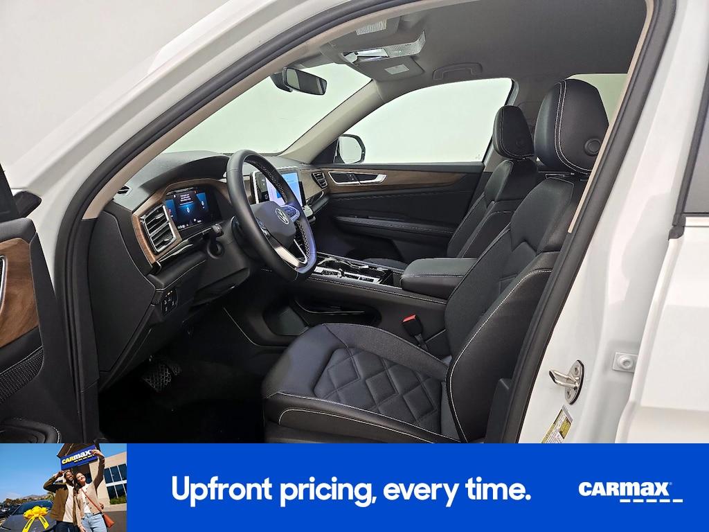 used 2025 Volkswagen Atlas car, priced at $32,998