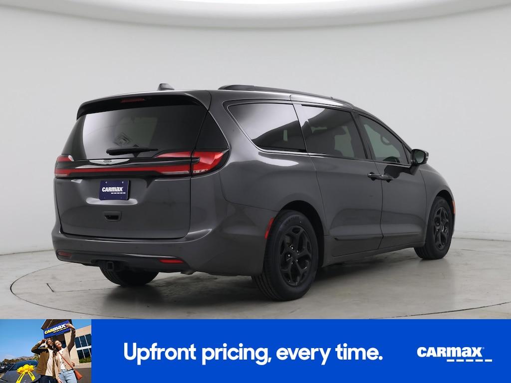 used 2022 Chrysler Pacifica car, priced at $30,998