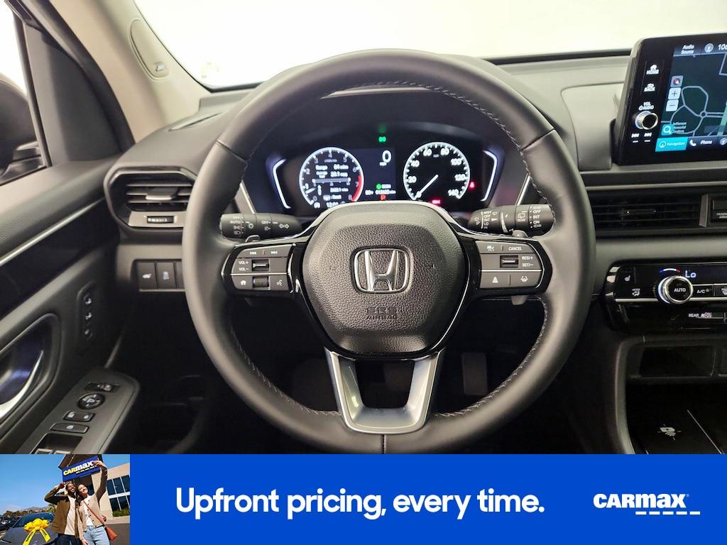 used 2025 Honda Pilot car, priced at $43,998