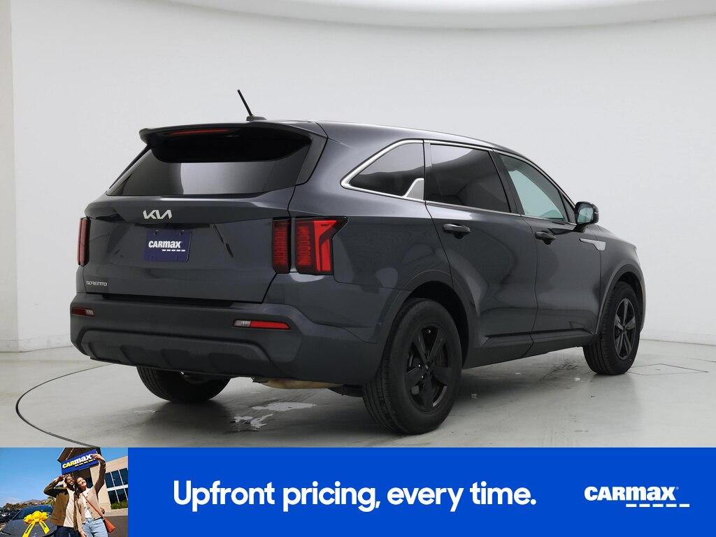 used 2023 Kia Sorento car, priced at $22,998