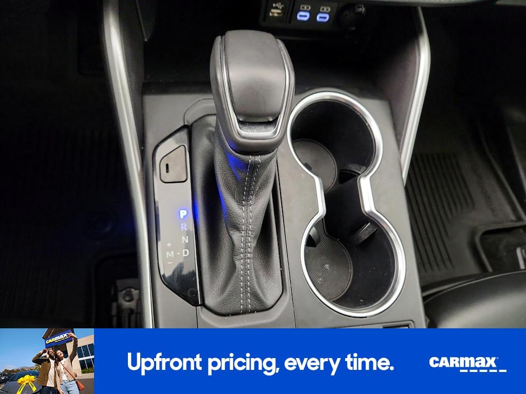 used 2024 Toyota Highlander car, priced at $39,998