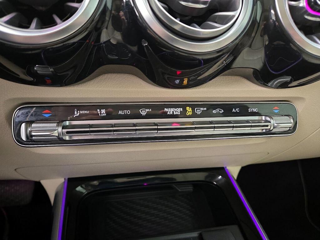 used 2022 Mercedes-Benz GLB 250 car, priced at $25,998