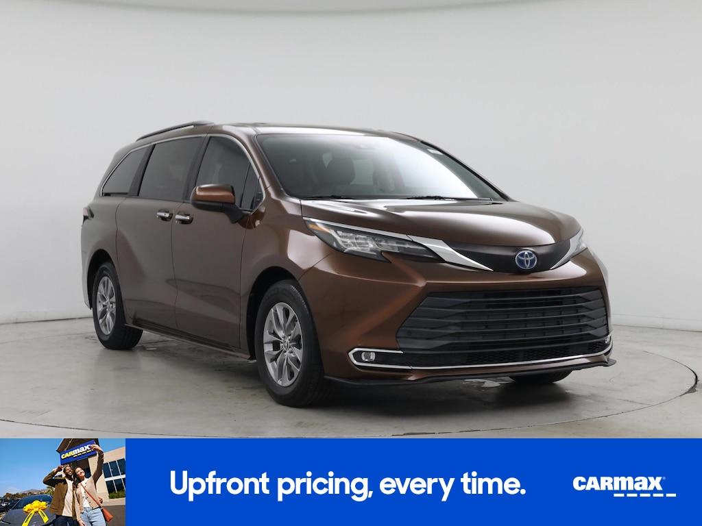 used 2022 Toyota Sienna car, priced at $36,998