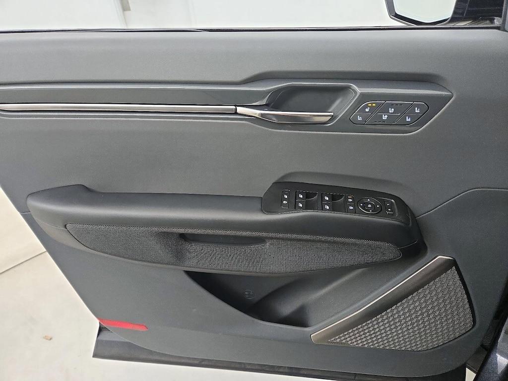 used 2024 Kia EV9 car, priced at $45,998