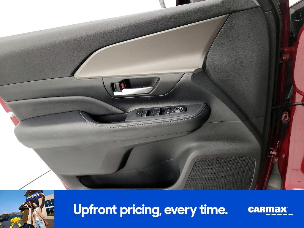 used 2024 Toyota Grand Highlander car, priced at $44,998
