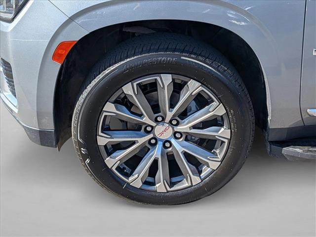 used 2023 GMC Yukon XL car, priced at $49,891