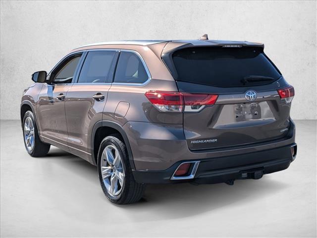used 2019 Toyota Highlander car, priced at $27,764