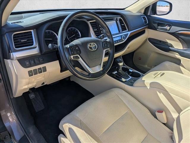 used 2019 Toyota Highlander car, priced at $27,764