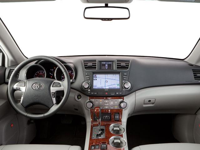 used 2013 Toyota Highlander car, priced at $12,995