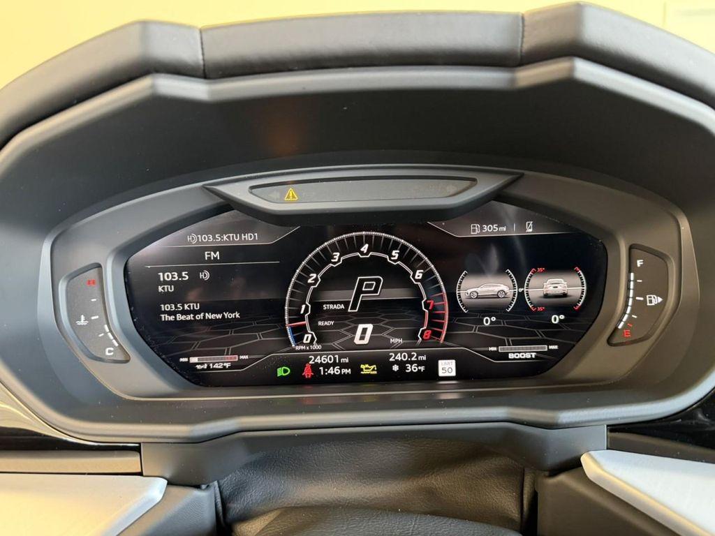 used 2022 Lamborghini Urus car, priced at $201,890