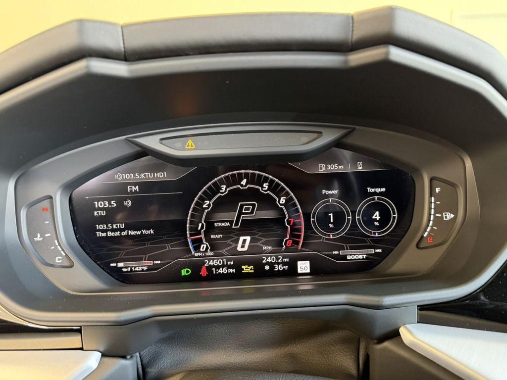 used 2022 Lamborghini Urus car, priced at $201,890