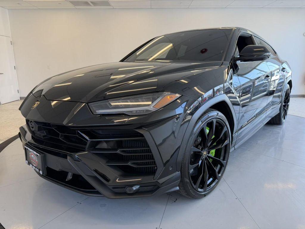 used 2022 Lamborghini Urus car, priced at $201,890
