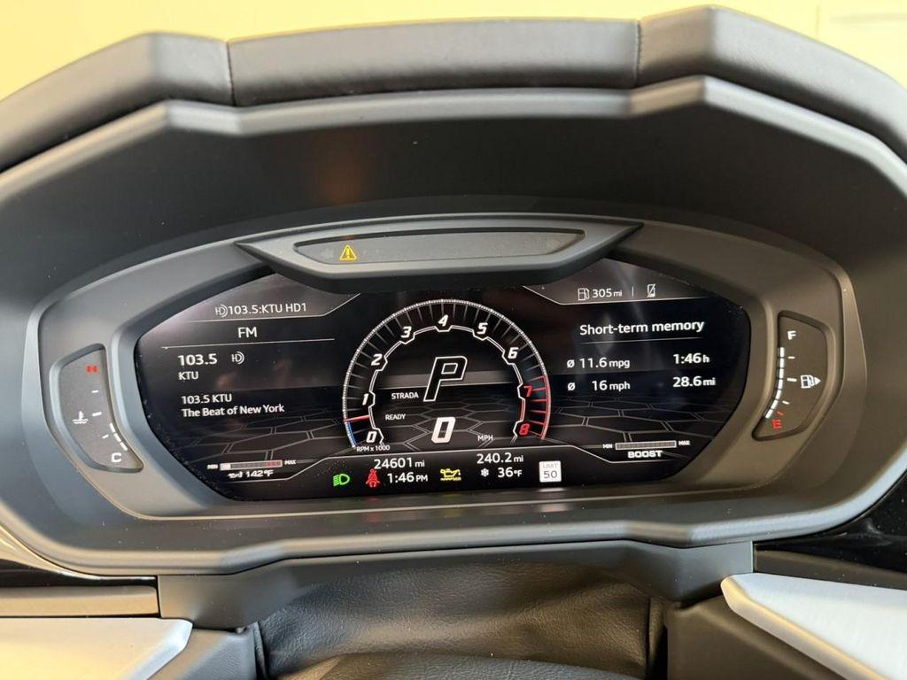 used 2022 Lamborghini Urus car, priced at $201,890