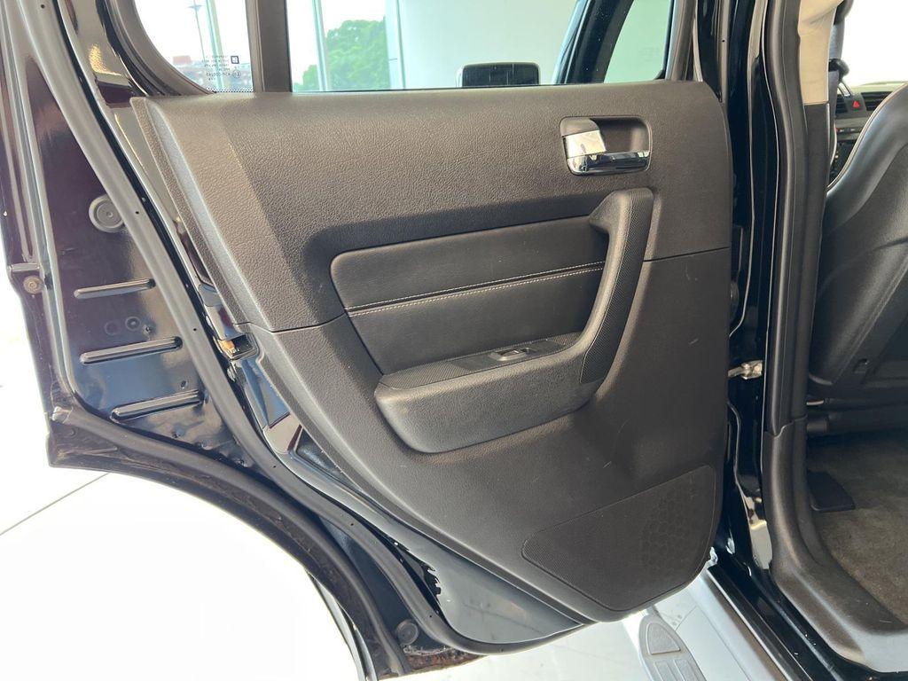 used 2007 Hummer H3 car, priced at $10,995