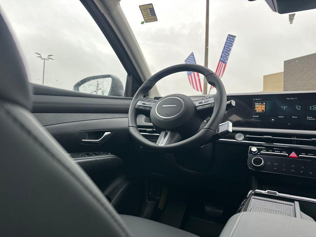 new 2026 Hyundai TUCSON Hybrid car, priced at $37,795