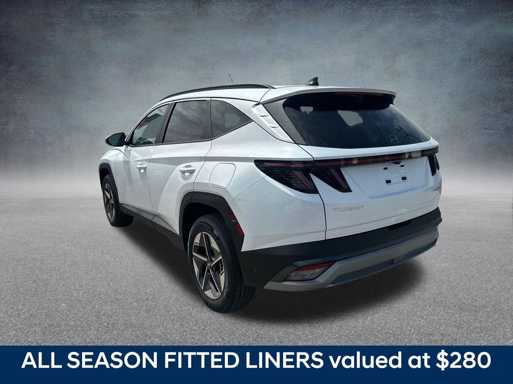 new 2026 Hyundai TUCSON Hybrid car, priced at $33,924