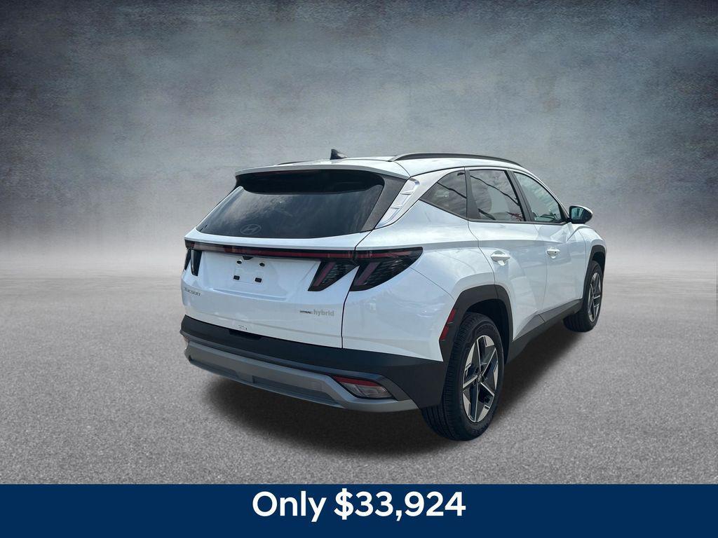 new 2026 Hyundai TUCSON Hybrid car, priced at $33,924