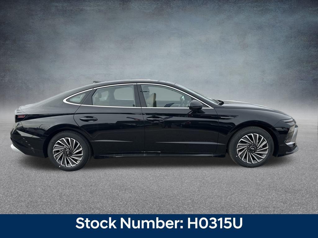 new 2026 Hyundai Sonata Hybrid car, priced at $38,846