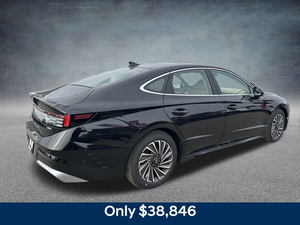 new 2026 Hyundai Sonata Hybrid car, priced at $38,846