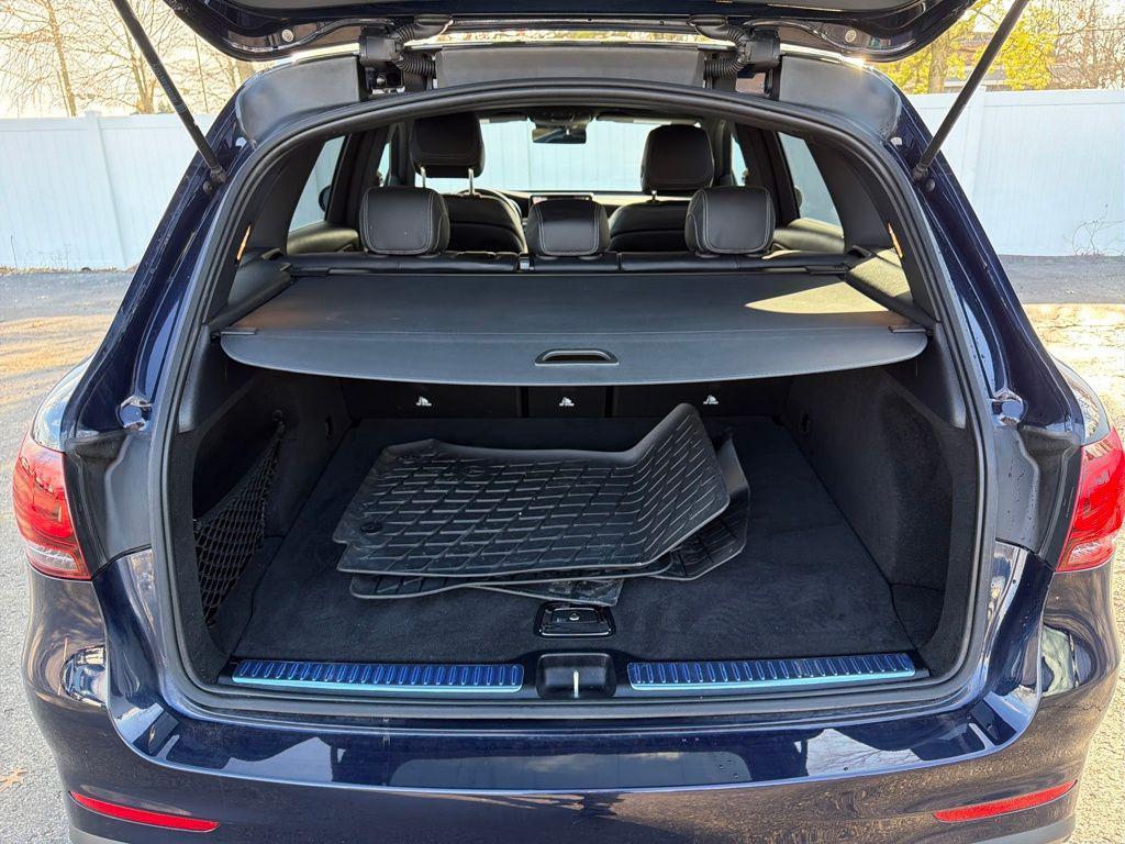 used 2022 Mercedes-Benz GLC 300 car, priced at $26,195