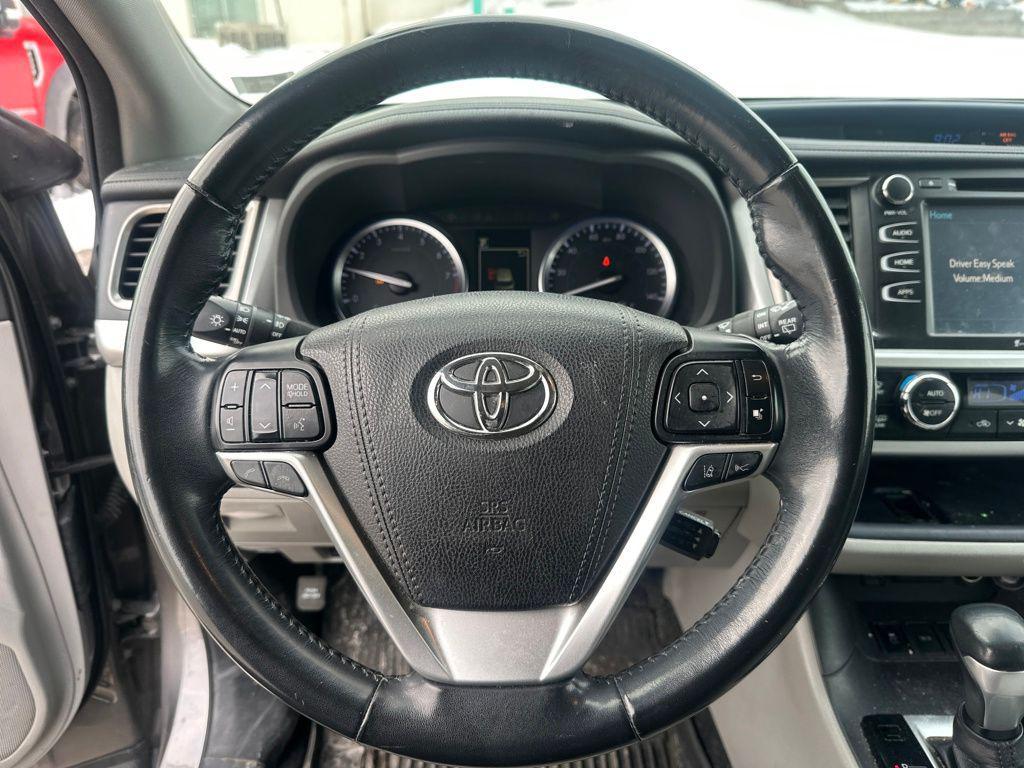 used 2017 Toyota Highlander car, priced at $16,993
