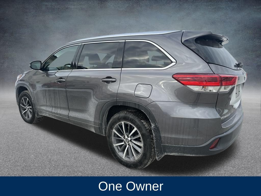 used 2017 Toyota Highlander car, priced at $16,993