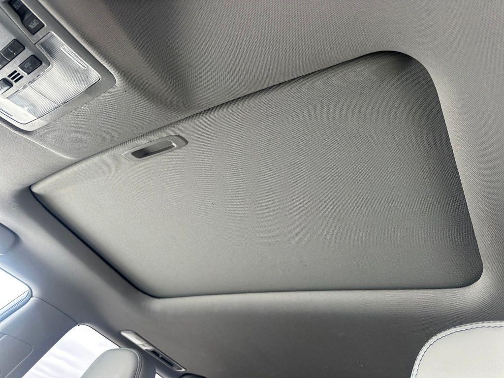 used 2017 Toyota Highlander car, priced at $16,993