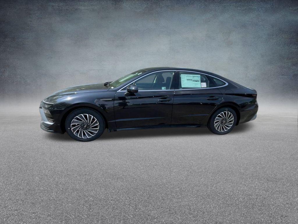 new 2025 Hyundai Sonata Hybrid car, priced at $28,773