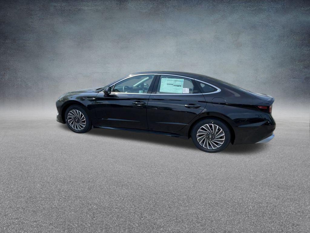 new 2025 Hyundai Sonata Hybrid car, priced at $28,773