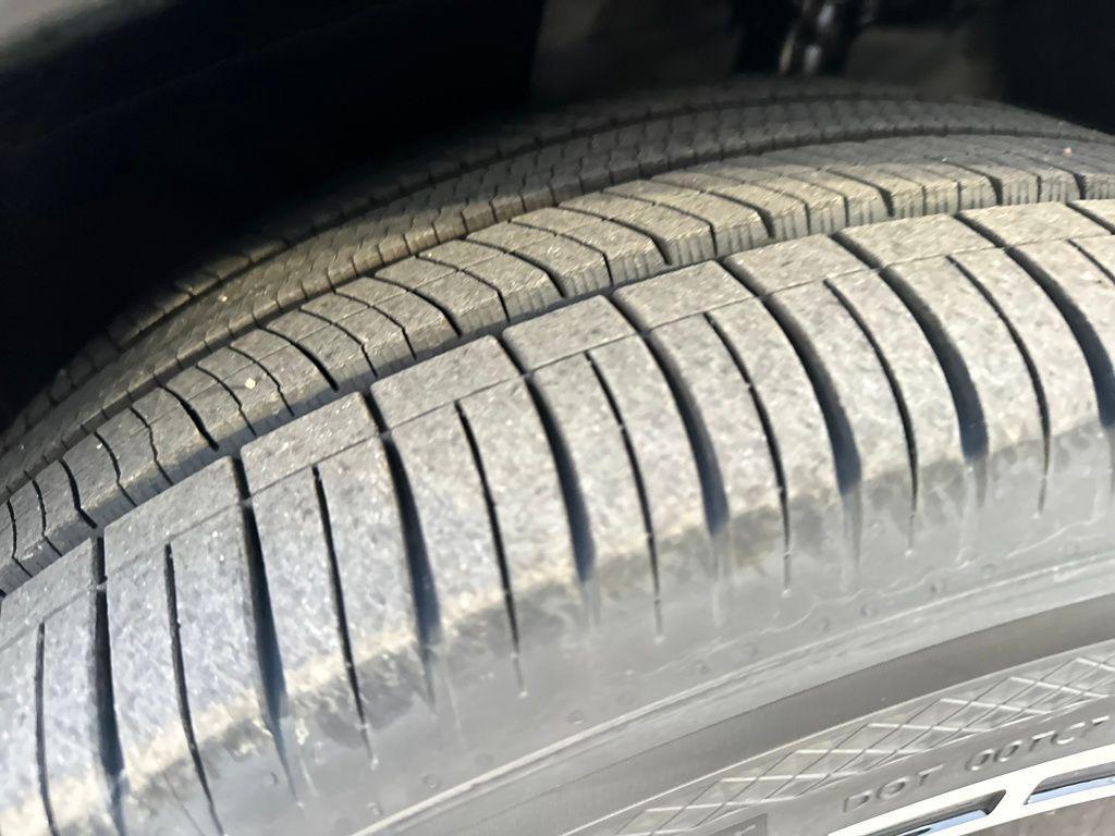 new 2026 Hyundai IONIQ 9 car, priced at $63,739