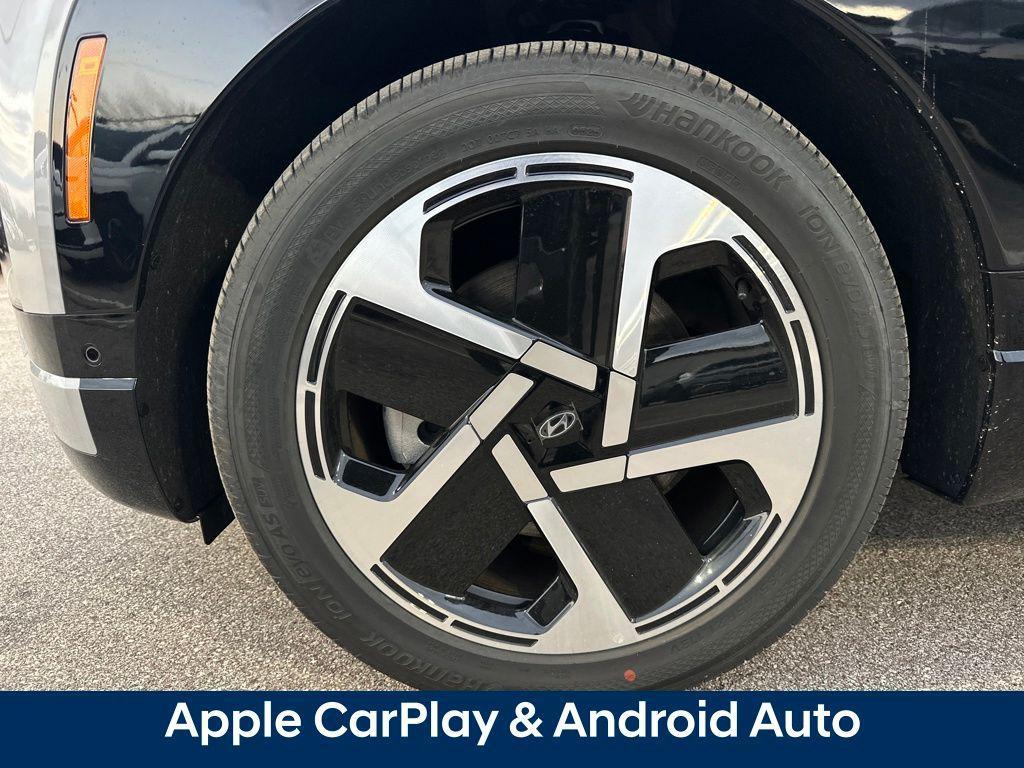 new 2026 Hyundai IONIQ 9 car, priced at $63,739