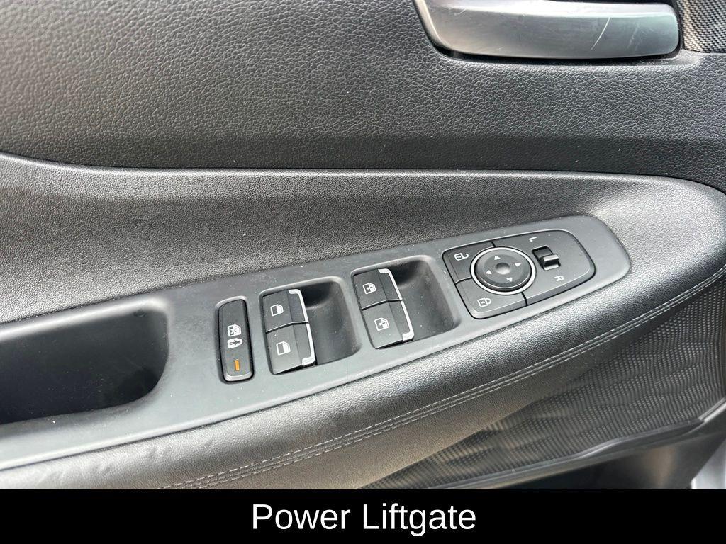 used 2023 Hyundai Santa Fe car, priced at $20,265