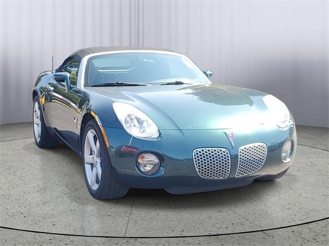 used 2006 Pontiac Solstice car, priced at $11,461