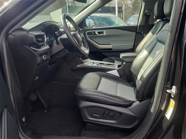 used 2023 Ford Explorer car, priced at $31,898