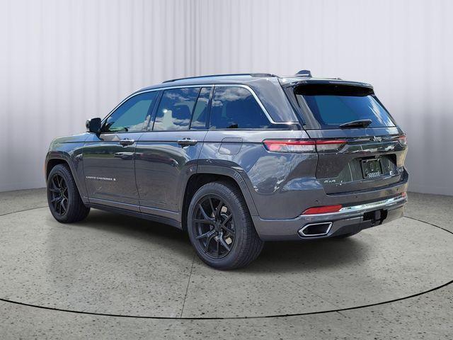 used 2022 Jeep Grand Cherokee car, priced at $33,202