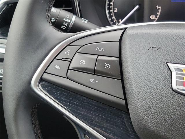 used 2025 Cadillac XT5 car, priced at $45,898