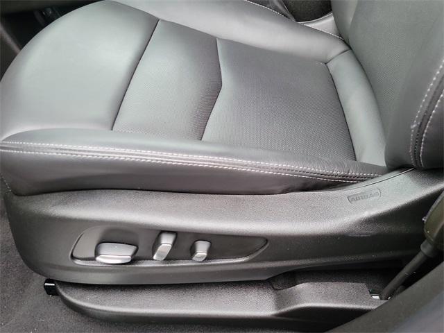 used 2025 Cadillac XT5 car, priced at $45,898